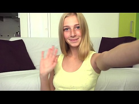 ❤️ Když se nudím, líně masturbuji svou růžovou kundičku ❌ Sex video u nás ❌