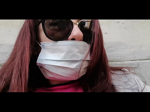 ❤️ Nicoletta se pomstí svému sousedovi a vyčůrá se mu do garáže (Speciál Covid19 Italská karanténa) ❌ Sex video u nás ❌
