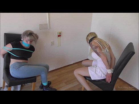 ❤️ Závislá / svázaná a s roubíkem / dáma v nesnázích ❌ Sex video u nás ❌