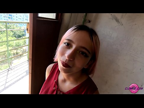 ❤️ Studentka smyslně kouří cizince ve vnitrozemí - sperma na tváři ❌ Sex video u nás ❌
